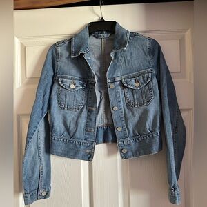 Levi’s cropped jacket
